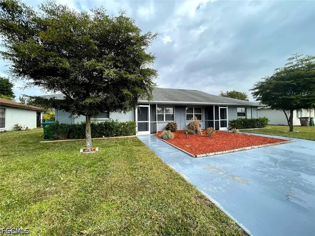 613 SE 14th Terrace Cape Coral FL 33990