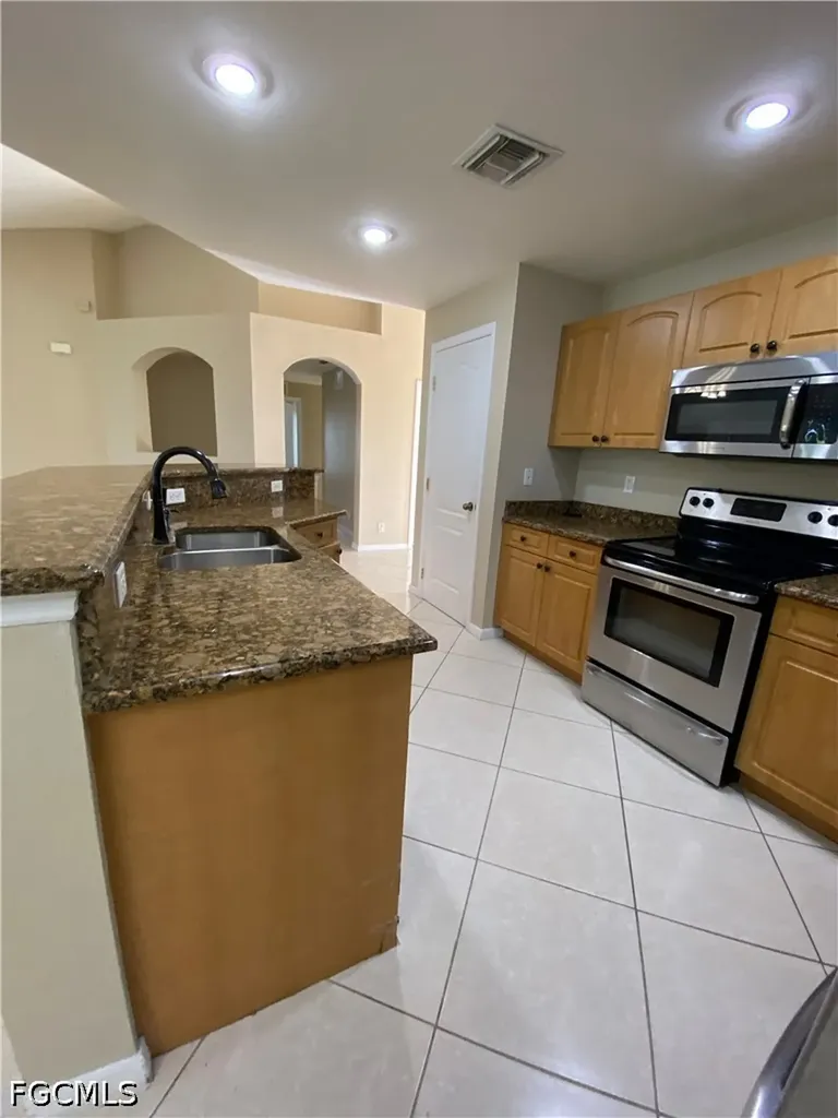 1104 NW 11th Place Cape Coral FL 33993