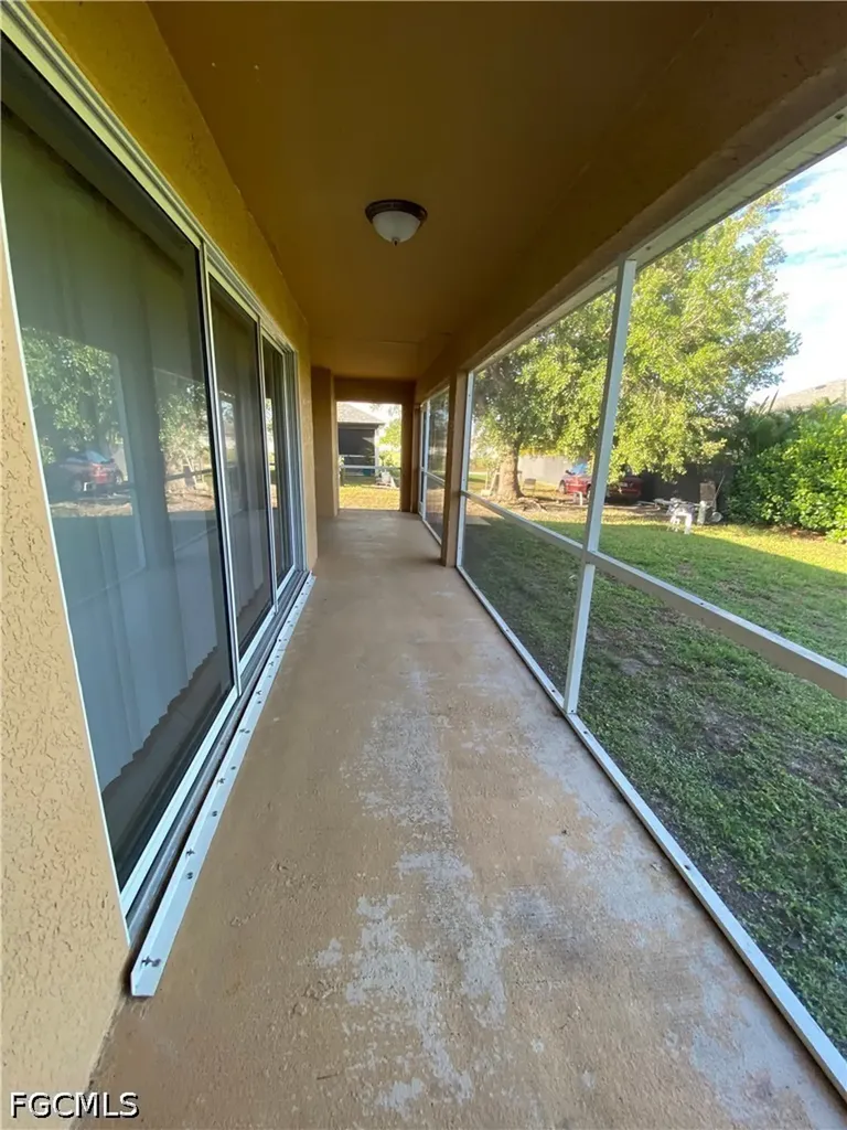 1104 NW 11th Place Cape Coral FL 33993