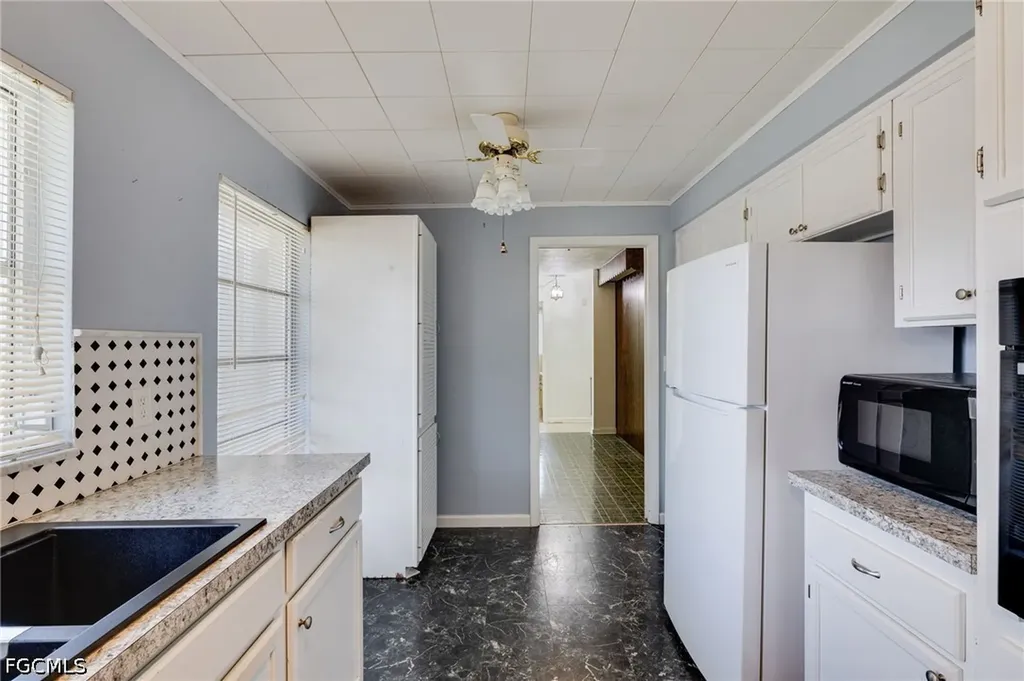 1117 SE 33rd Terrace Cape Coral FL 33904
