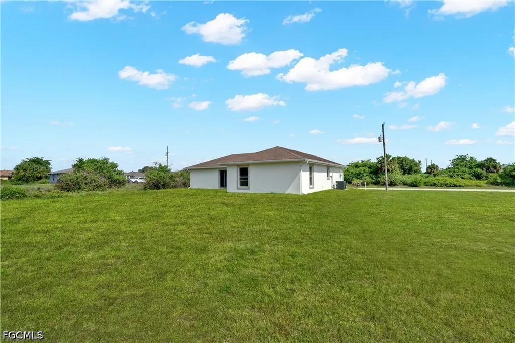 7057 Brazil Circle Labelle FL 33935