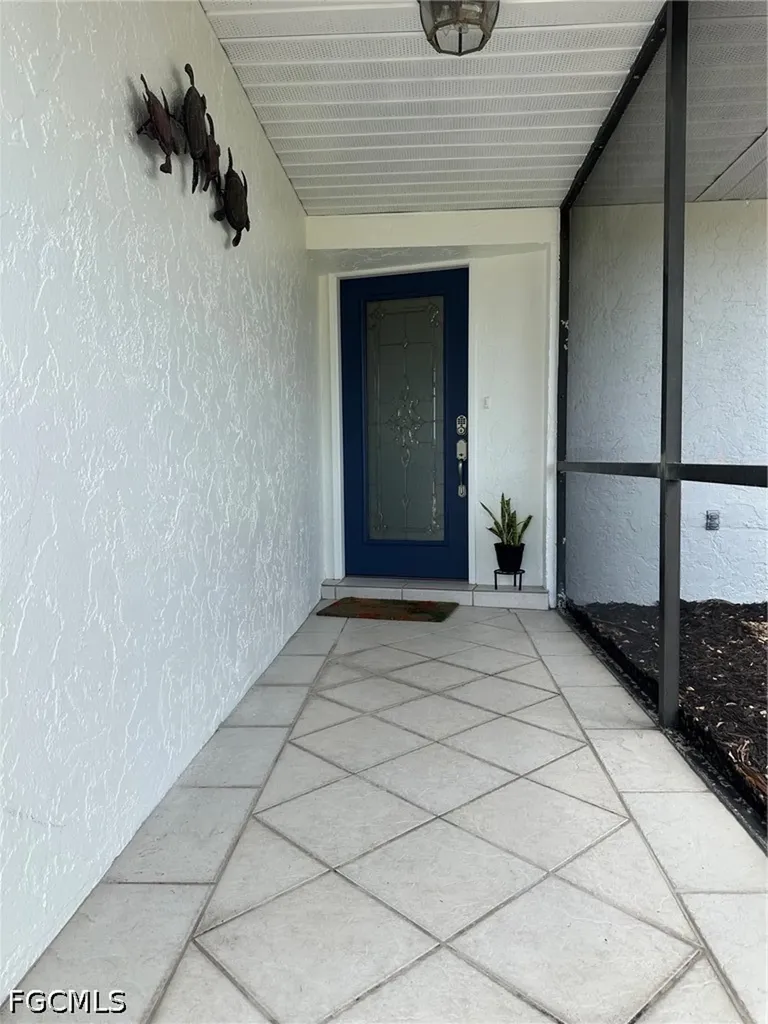 801 SW 52nd Street Cape Coral FL 33914