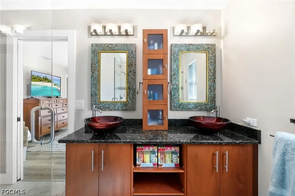 801 SW 52nd Street Cape Coral FL 33914