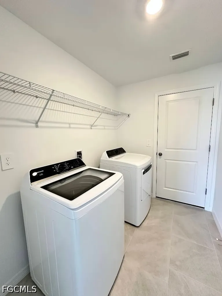 17669 Paradiso Way North Fort Myers FL 33917