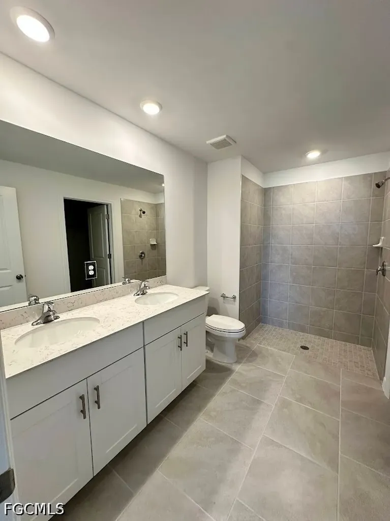 17669 Paradiso Way North Fort Myers FL 33917