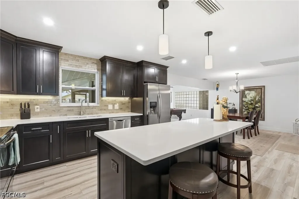 2045 SE 28th Street Cape Coral FL 33904