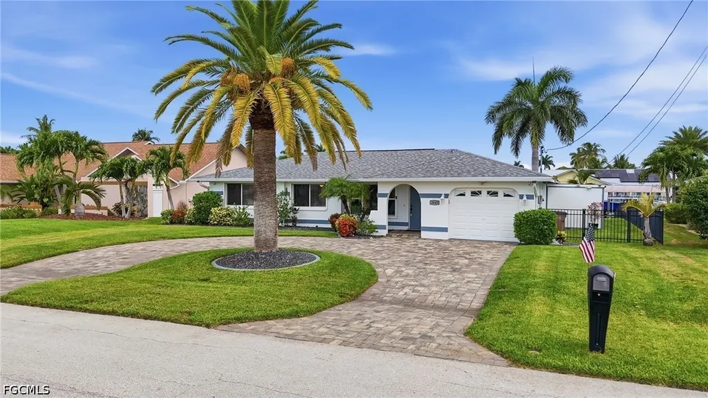 2045 SE 28th Street Cape Coral FL 33904
