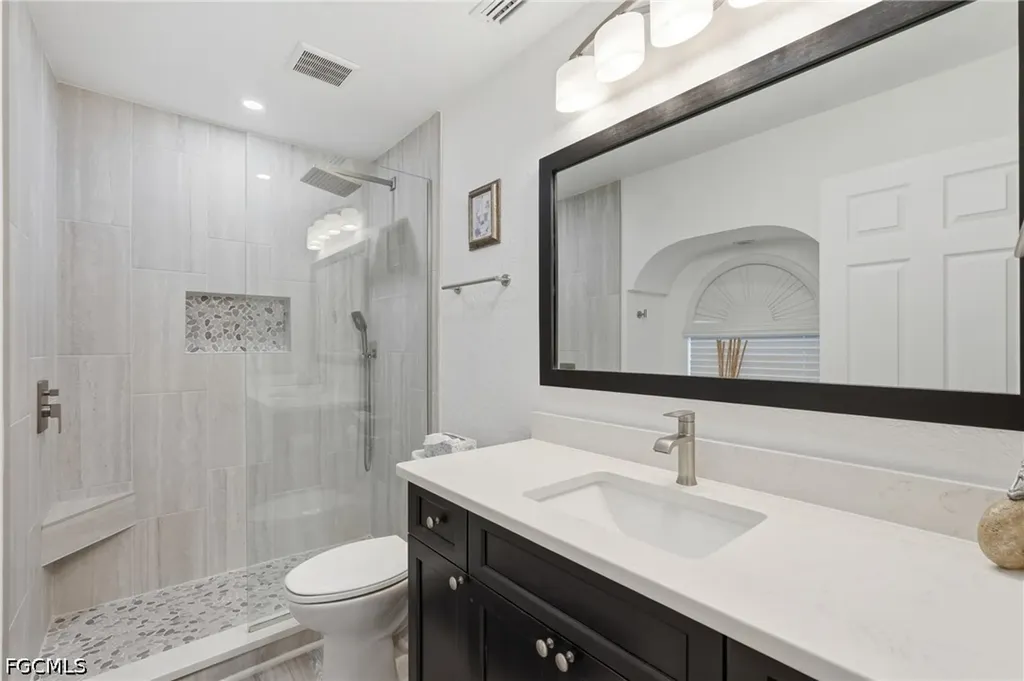 2045 SE 28th Street Cape Coral FL 33904