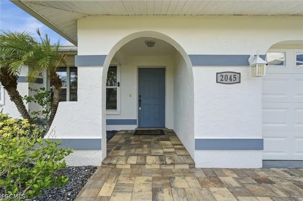 2045 SE 28th Street Cape Coral FL 33904