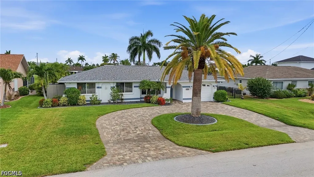 2045 SE 28th Street Cape Coral FL 33904