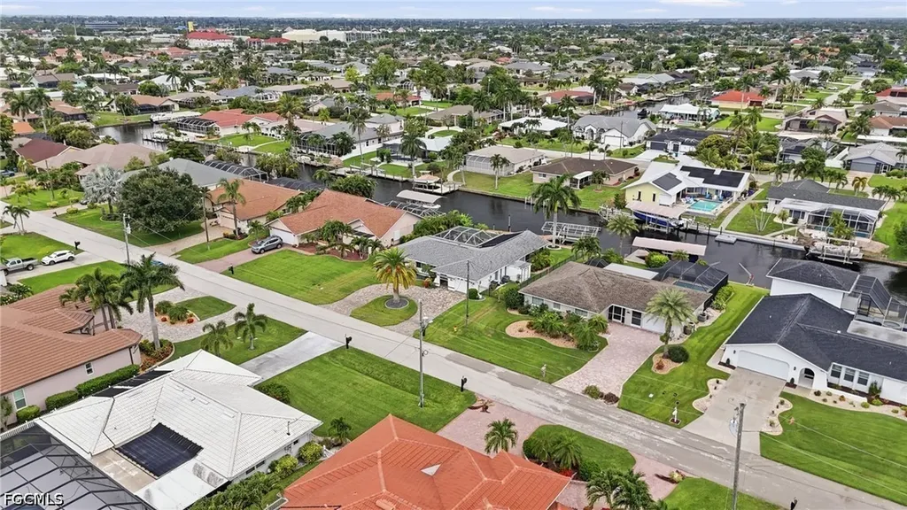 2045 SE 28th Street Cape Coral FL 33904