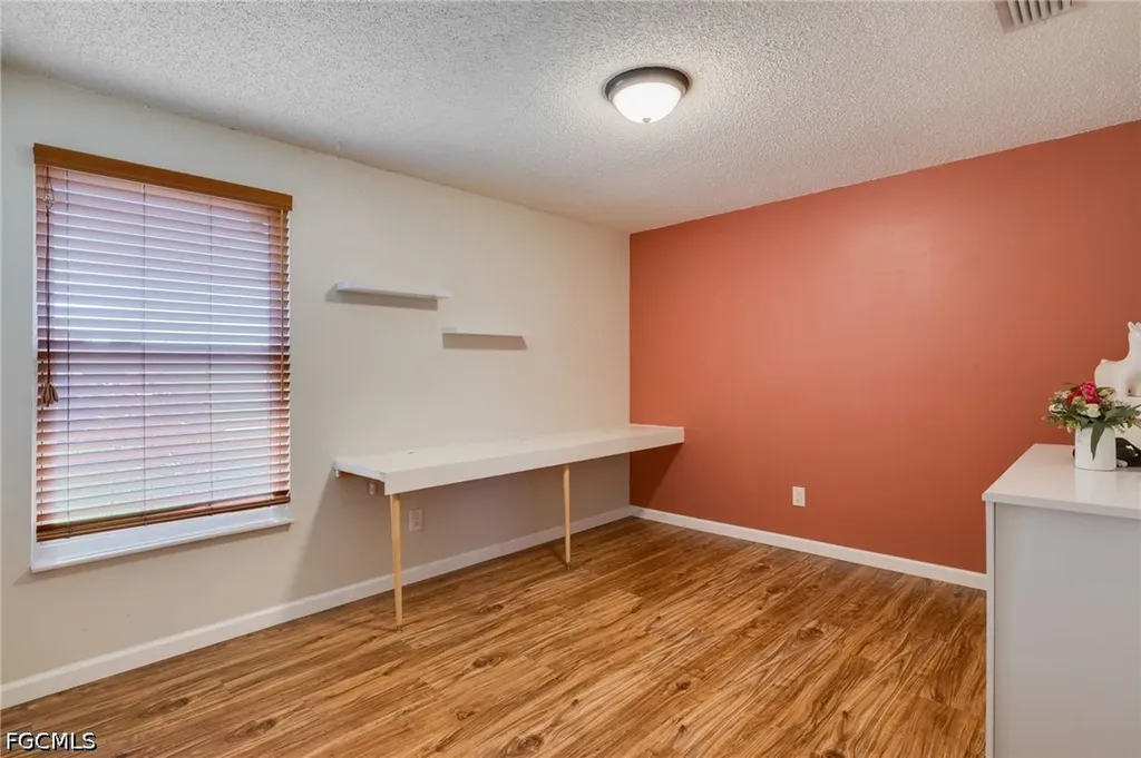 2204 NE 15th Place Cape Coral FL 33909