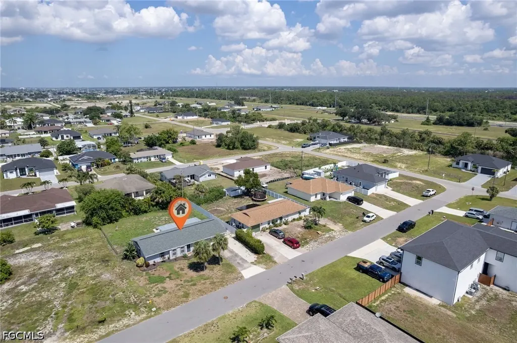 2204 NE 15th Place Cape Coral FL 33909