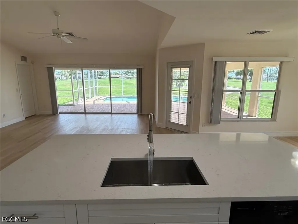 1402 SW 16th Terrace Cape Coral FL 33991