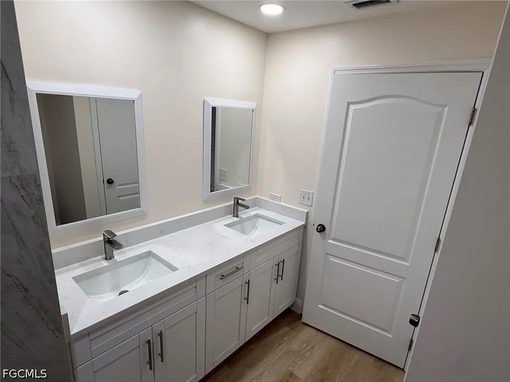 1402 SW 16th Terrace Cape Coral FL 33991
