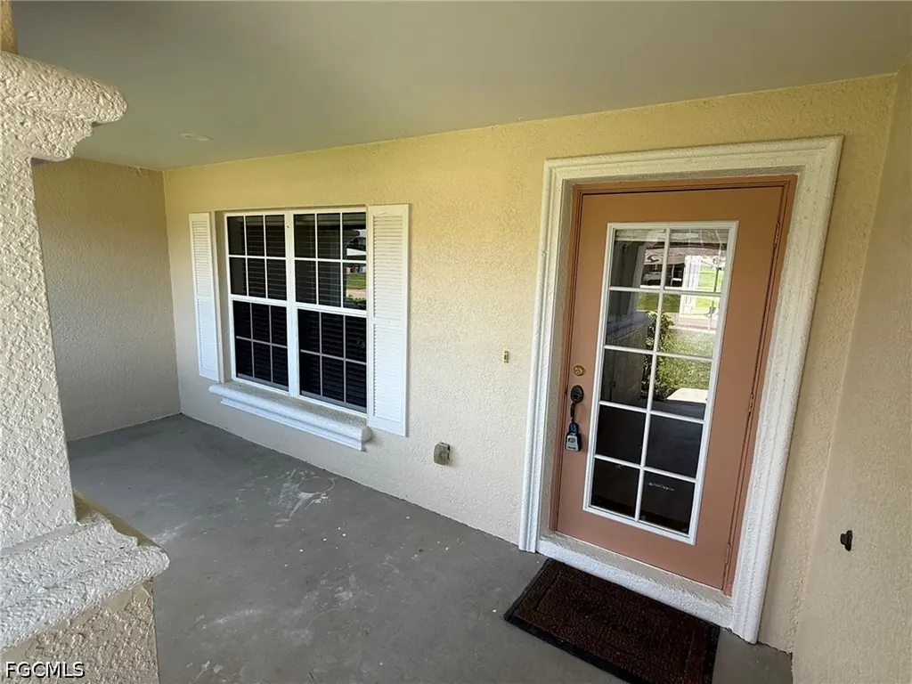 1402 SW 16th Terrace Cape Coral FL 33991