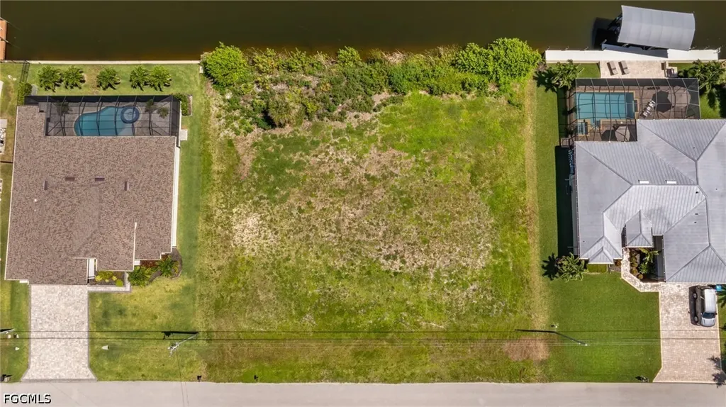2201 SW 28th Terrace Cape Coral FL 33914