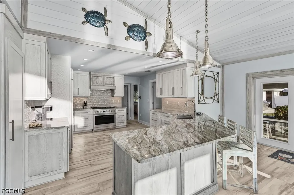 2823 8th Avenue St. James City FL 33956