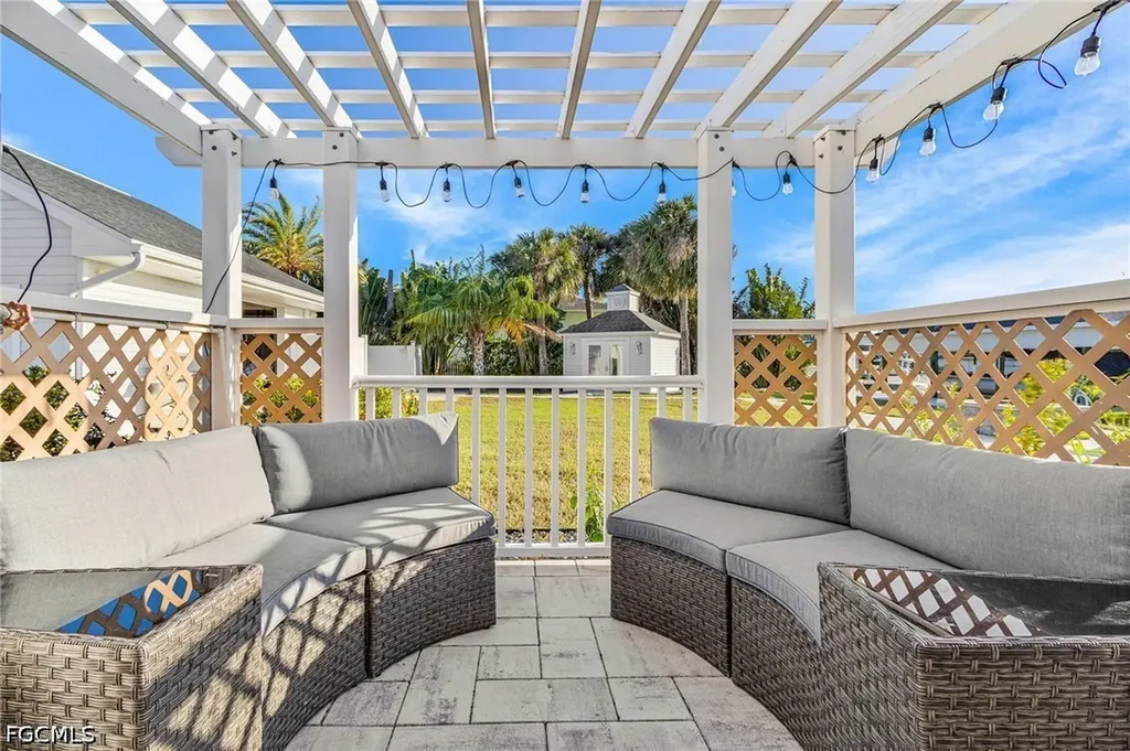 2823 8th Avenue St. James City FL 33956