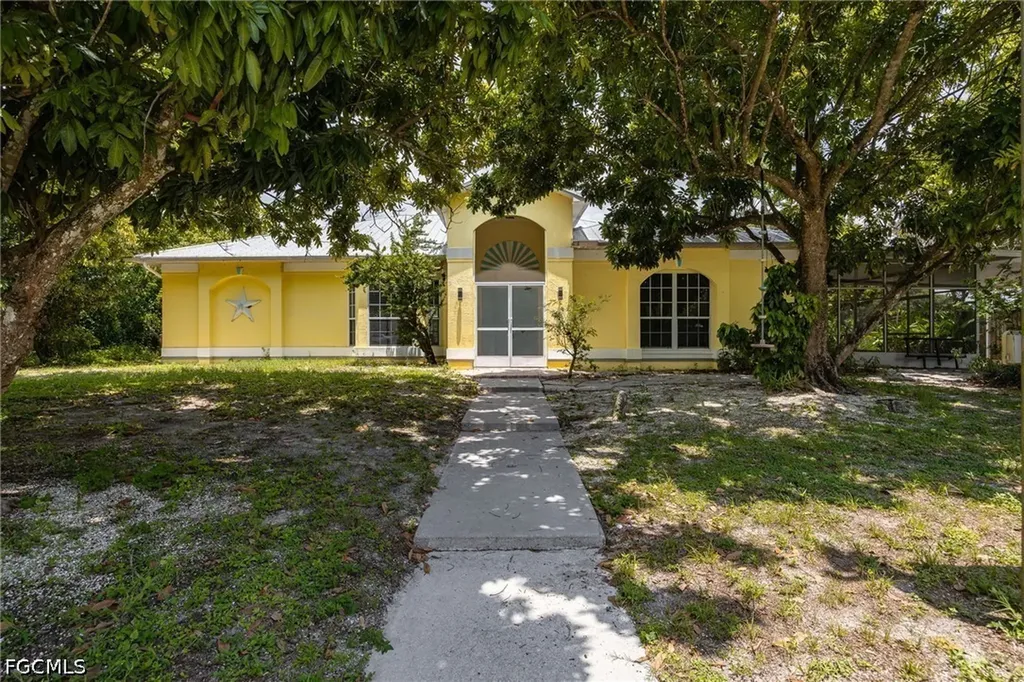 4925 Skates Circle Fort Myers FL 33905