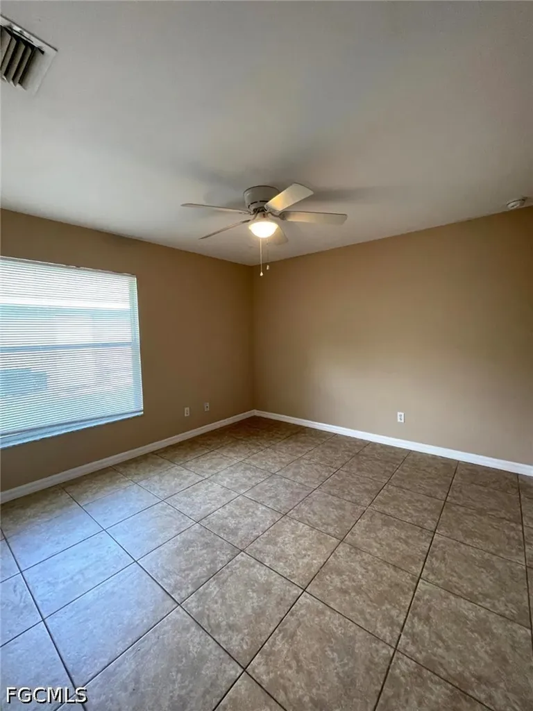 908 Cape Coral Parkway W Cape Coral FL 33914