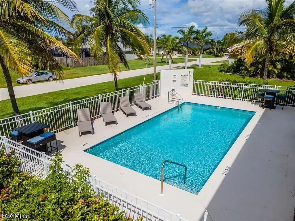 5612 Rose Garden Road Cape Coral FL 33914