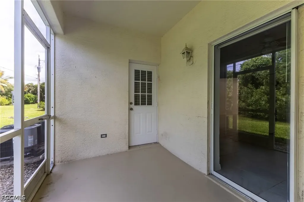 5612 Rose Garden Road Cape Coral FL 33914