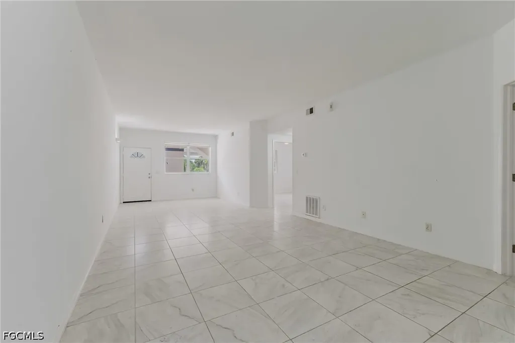 5612 Rose Garden Road Cape Coral FL 33914