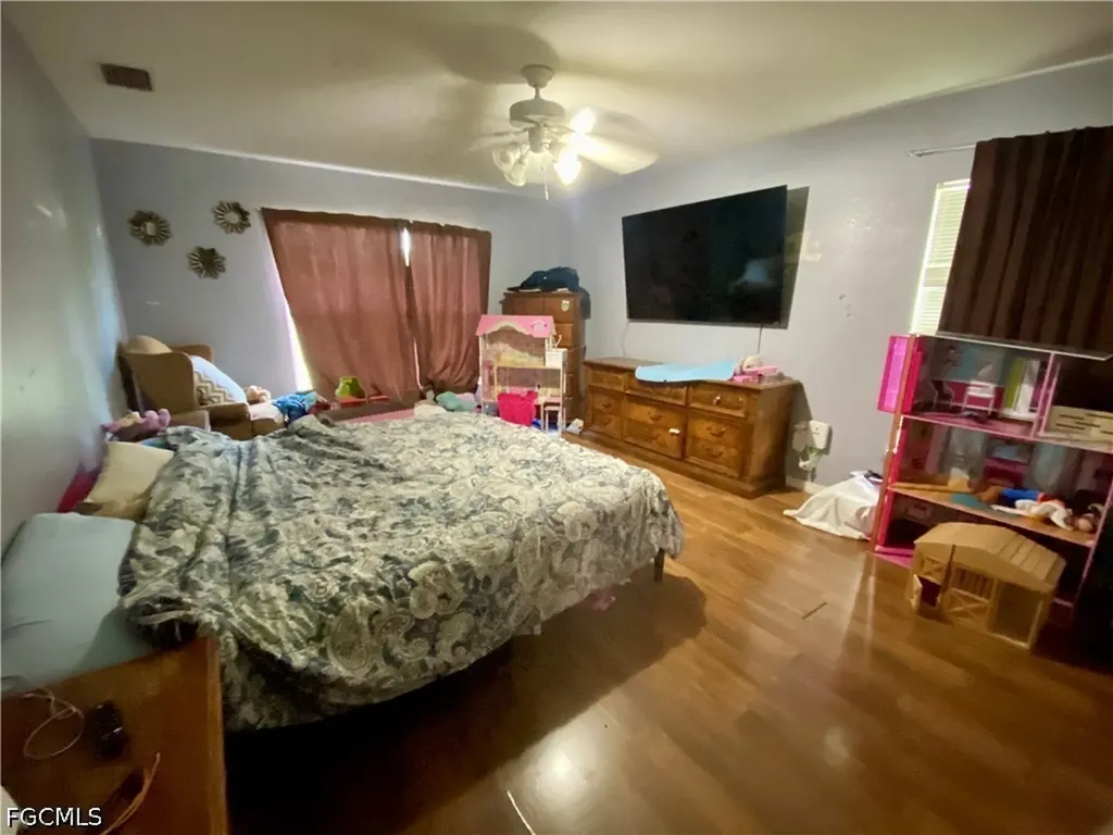 100 NW 28th Court Cape Coral FL 33993