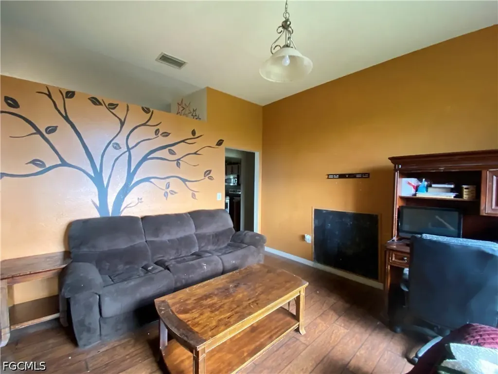 100 NW 28th Court Cape Coral FL 33993