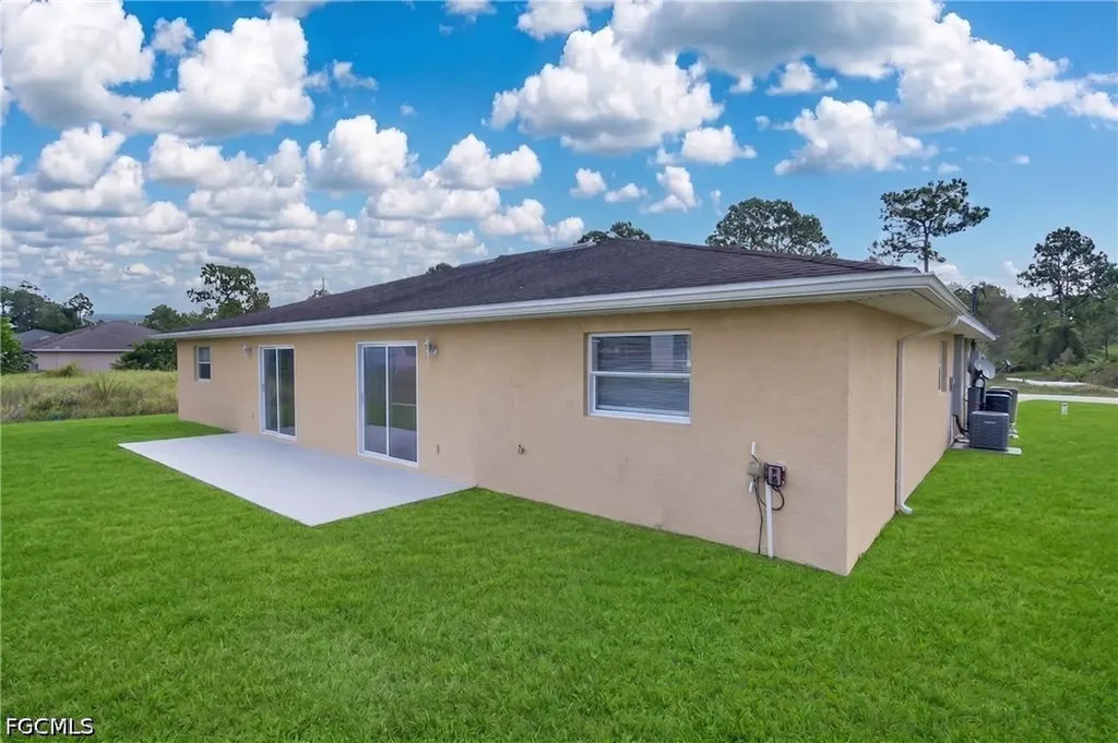 772/774 Holmes Avenue Lehigh Acres FL 33974