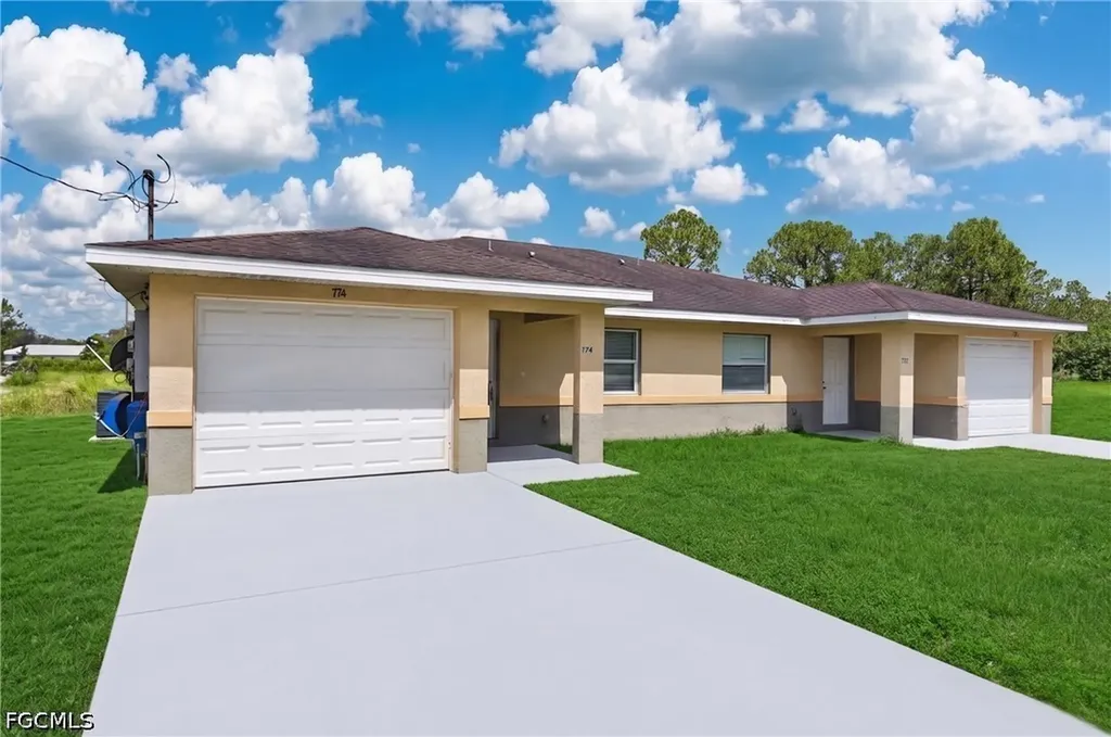 772/774 Holmes Avenue Lehigh Acres FL 33974