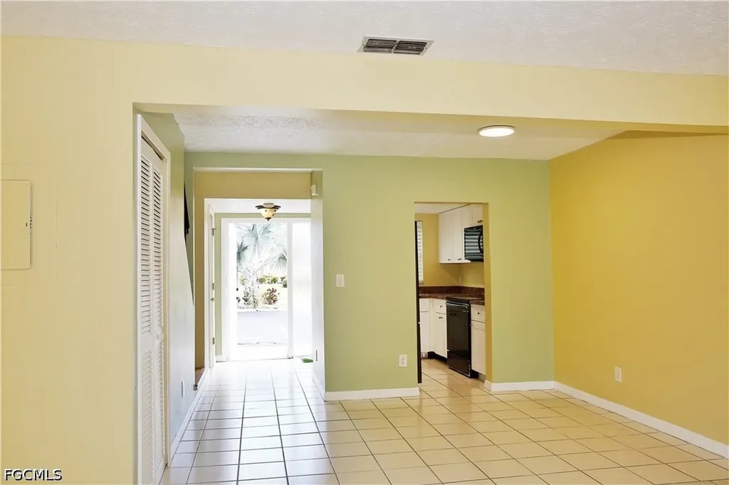 1123 SW 48th Terrace Cape Coral FL 33914
