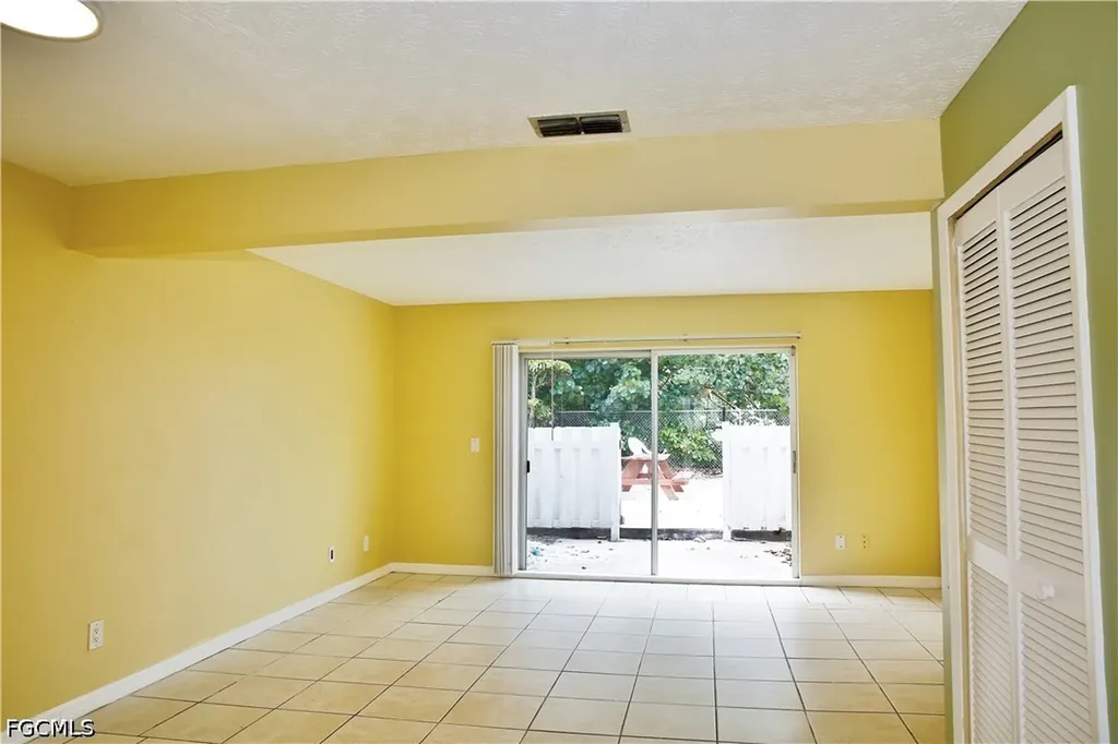 1123 SW 48th Terrace Cape Coral FL 33914