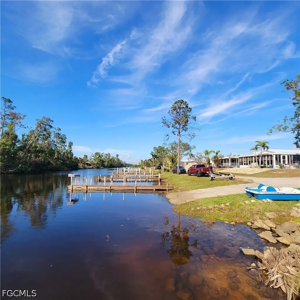 5650 Red Bird Lane Fort Myers FL 33908