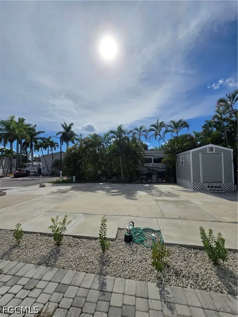 5650 Red Bird Lane Fort Myers FL 33908