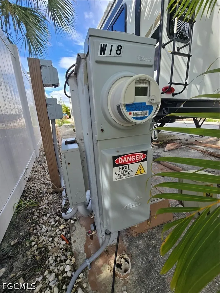 5650 Red Bird Lane Fort Myers FL 33908