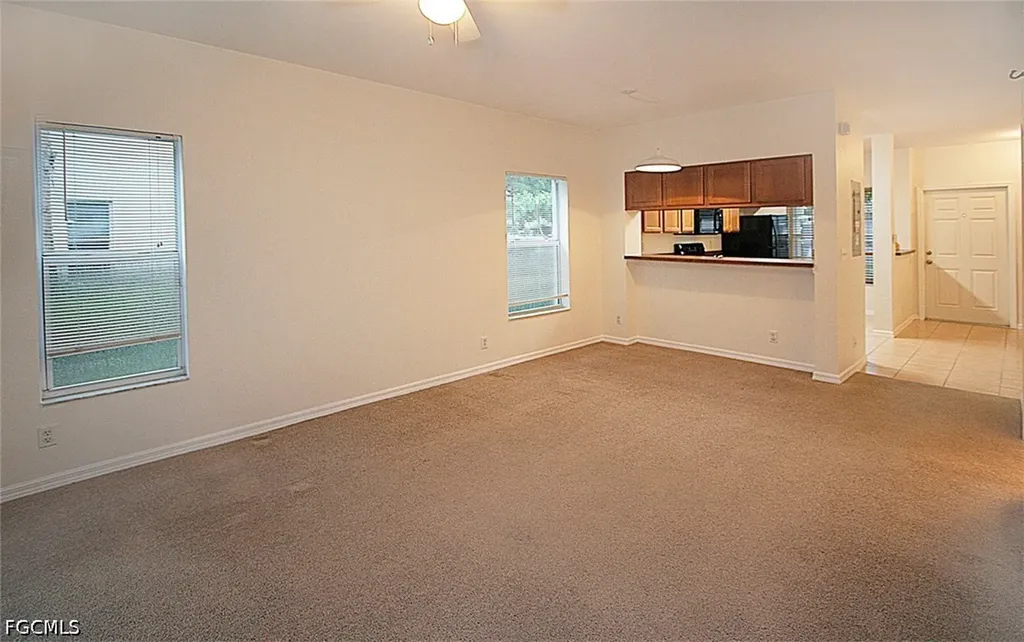 Fort Myers FL, 8293 Pacific Beach Drive