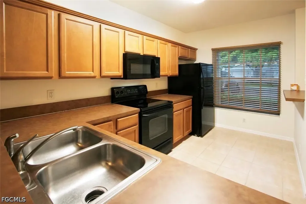 8293 Pacific Beach Drive Fort Myers FL 33966