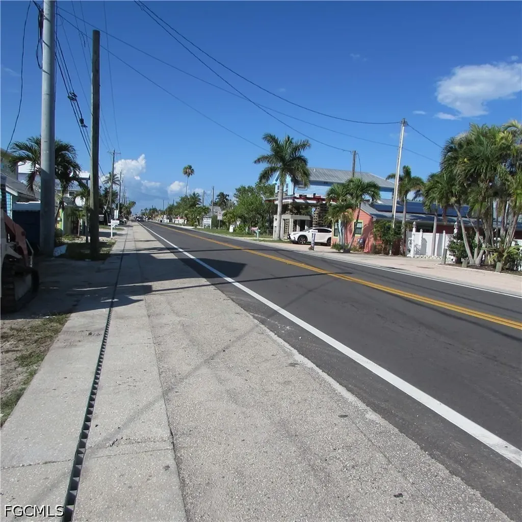 4748 Pine Island Road NW Matlacha FL 33993