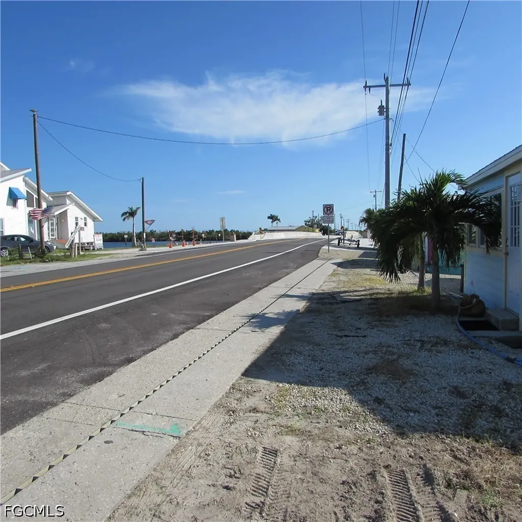 4748 Pine Island Road NW Matlacha FL 33993