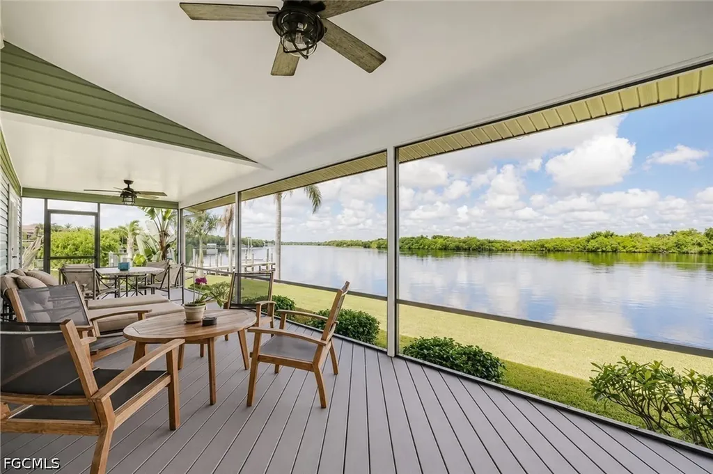 1943 Bahama Avenue Fort Myers FL 33905