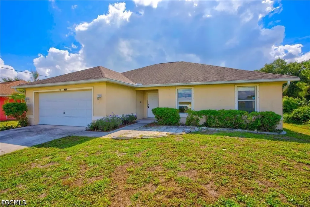 733 Chapman Avenue S Lehigh Acres FL 33974