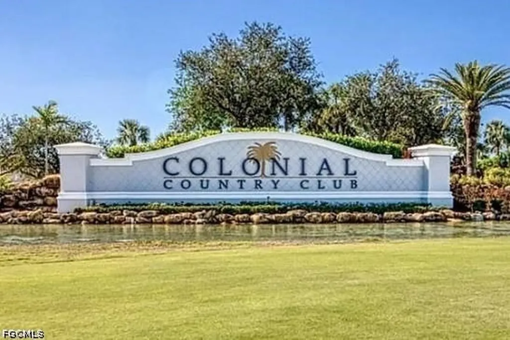 10105 Colonial Country Club Boulevard Fort Myers FL 33913