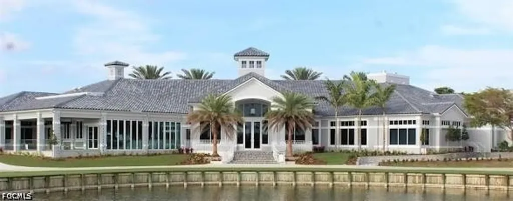 10105 Colonial Country Club Boulevard Fort Myers FL 33913