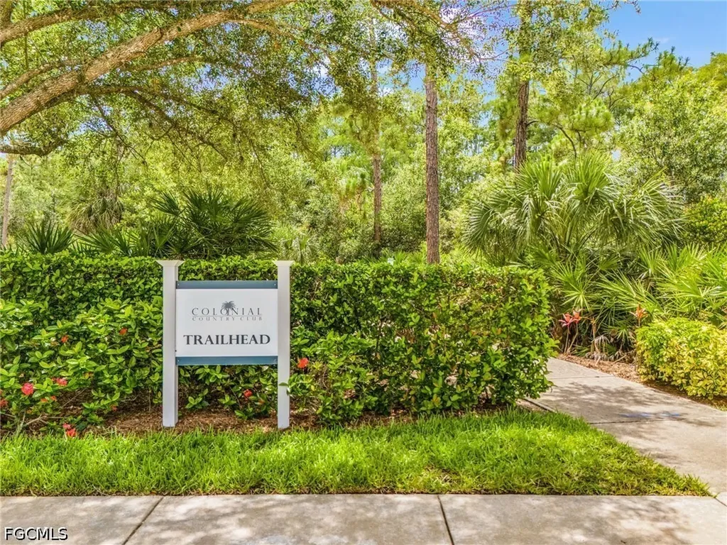 10105 Colonial Country Club Boulevard Fort Myers FL 33913