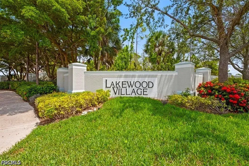 8311 Village Edge Circle Fort Myers FL 33919