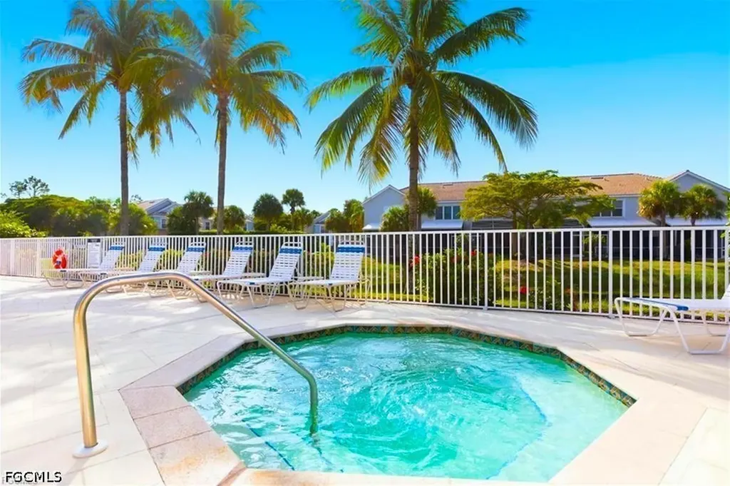 8311 Village Edge Circle Fort Myers FL 33919