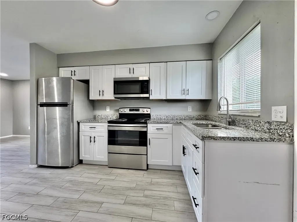 142 Harry Avenue S Lehigh Acres FL 33973