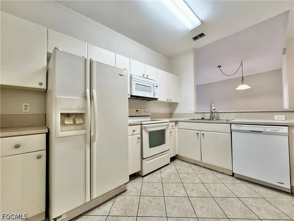 4128 Bellasol Circle Fort Myers FL 33916